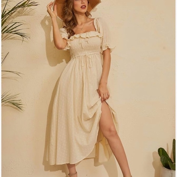 Chic Maxi Dress - Picture 1 of 8